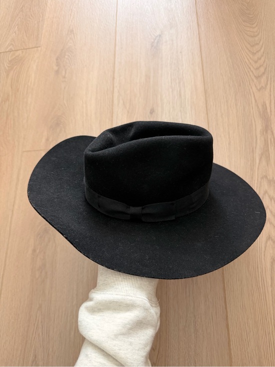 Urban Outfitters Accessories - GUC Classic Wide-Brim Fedora Hat